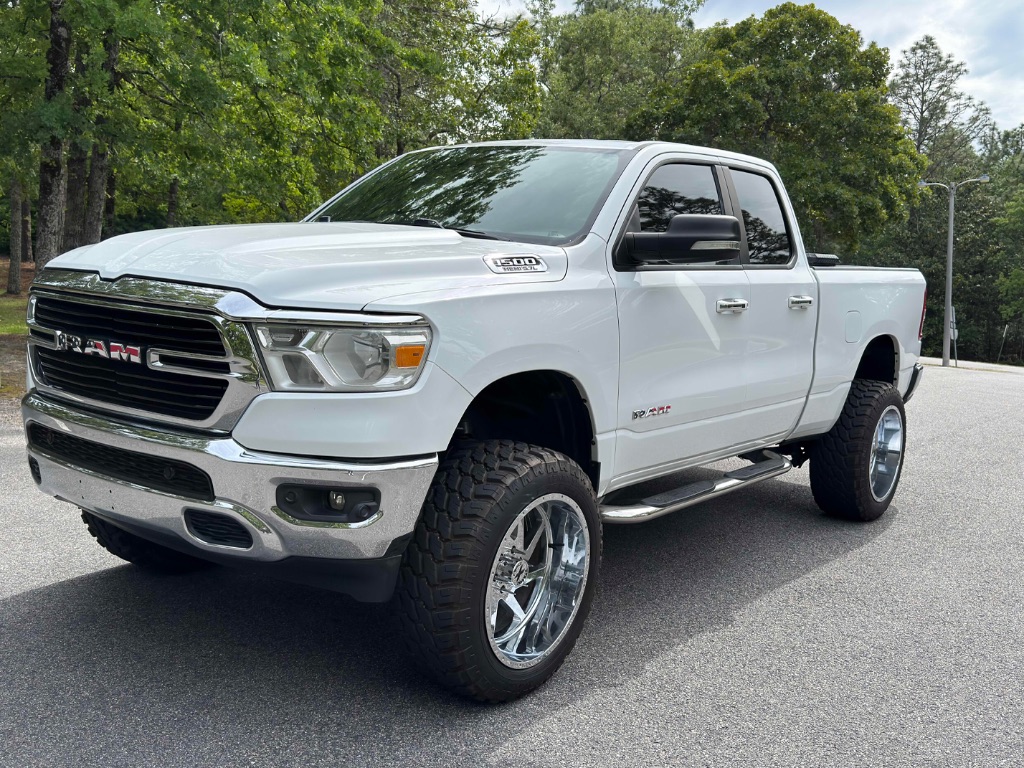2019 RAM 1500 Big Horn/Lone Star 4x4 Quad Cab 6'4's photo