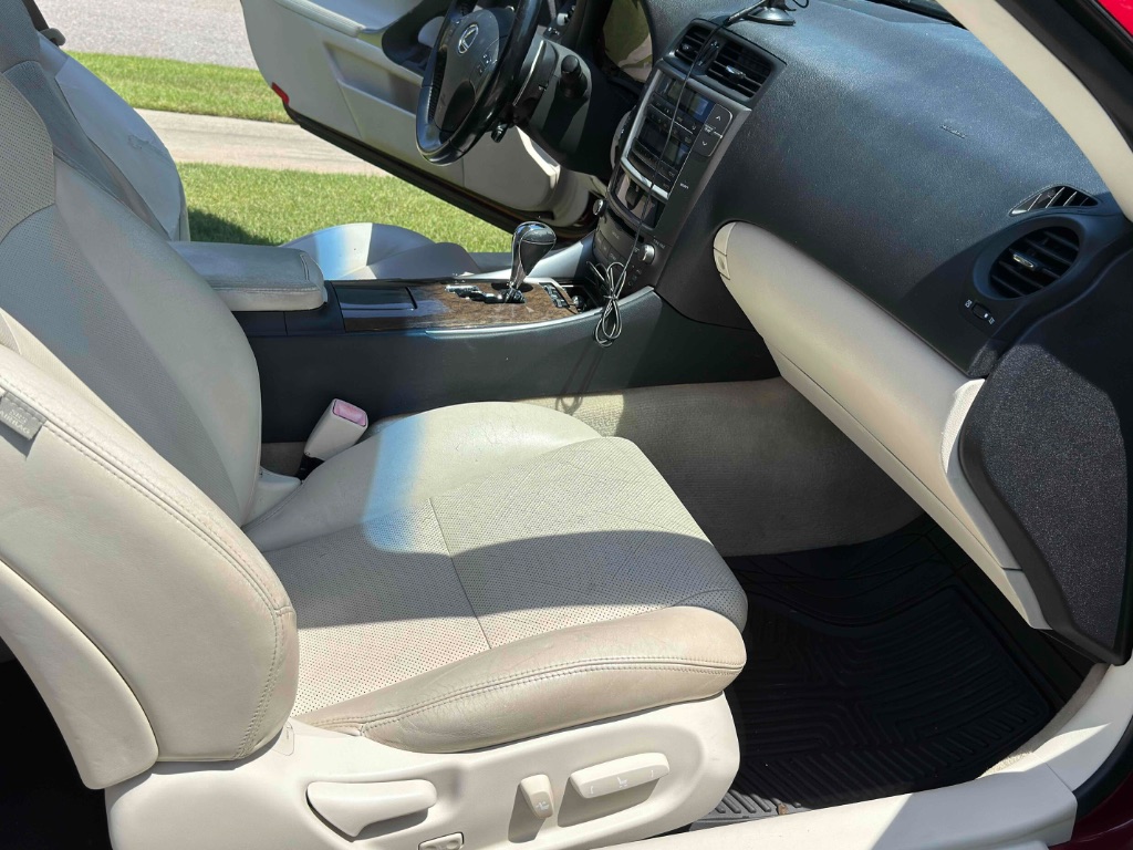 2010 Lexus IS 250 - Photo 15