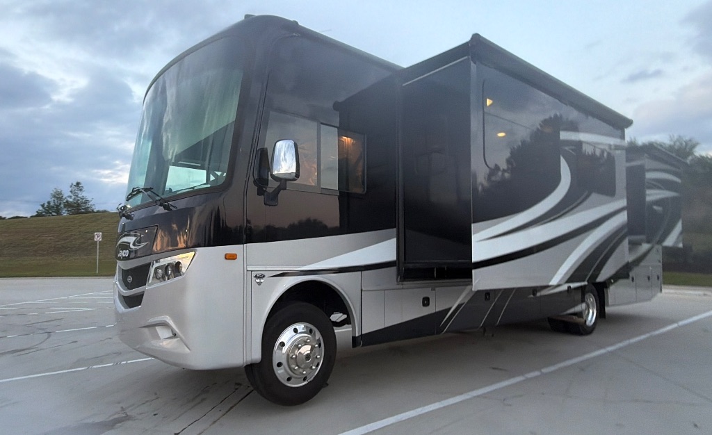 2020 Ford F-53 / F-59's photo